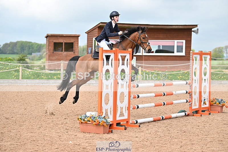 240506A-114319-08581 - Cls 4 Blue Chip Pony Newcomers & 1m Open