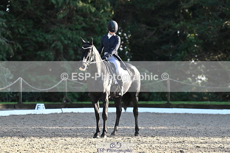 251023A-161506-05825 - A-013-Louisa.Lockwood