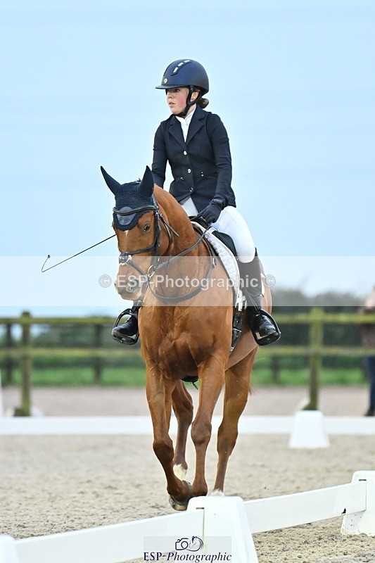 241103-161834-03316 - Novice 1 - 16.18 to 17.50