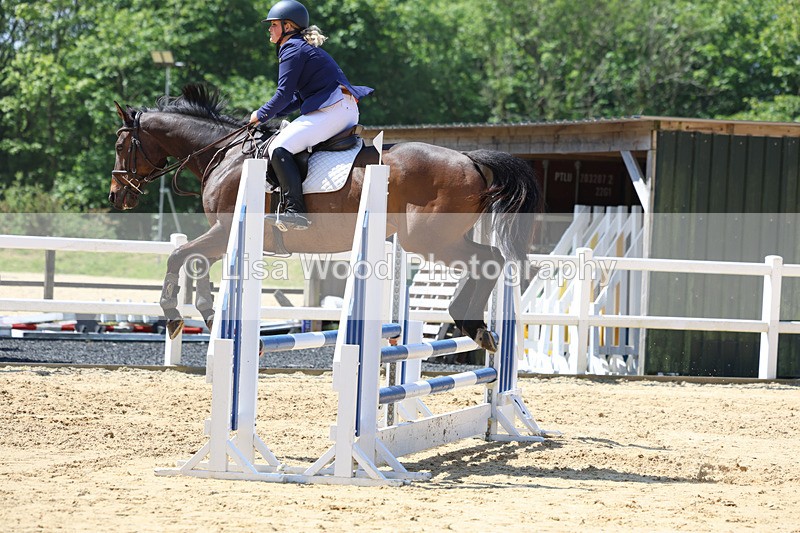 3E7A9608 - Class 8: Senior 80cm