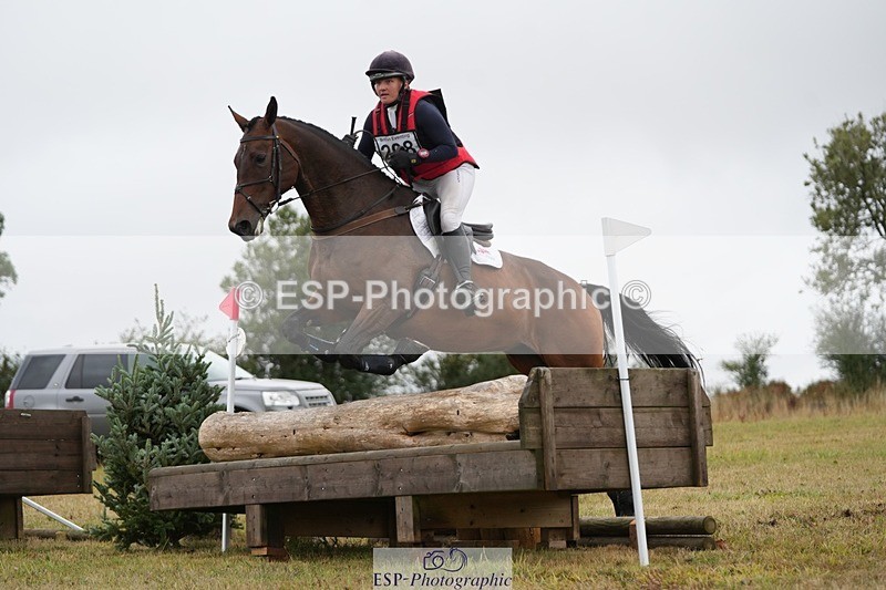 250830-112648-01050 - E-208-Imogen.Carter