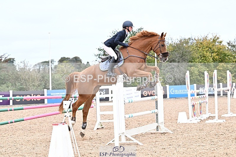 251015-133212-00595 - Cls 4 Newcomers and 1.10m Open