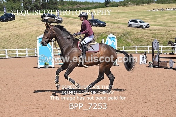 BPP_7253 - CLASS 14 FRI Nupafeeds Senior Dicovery/1m open