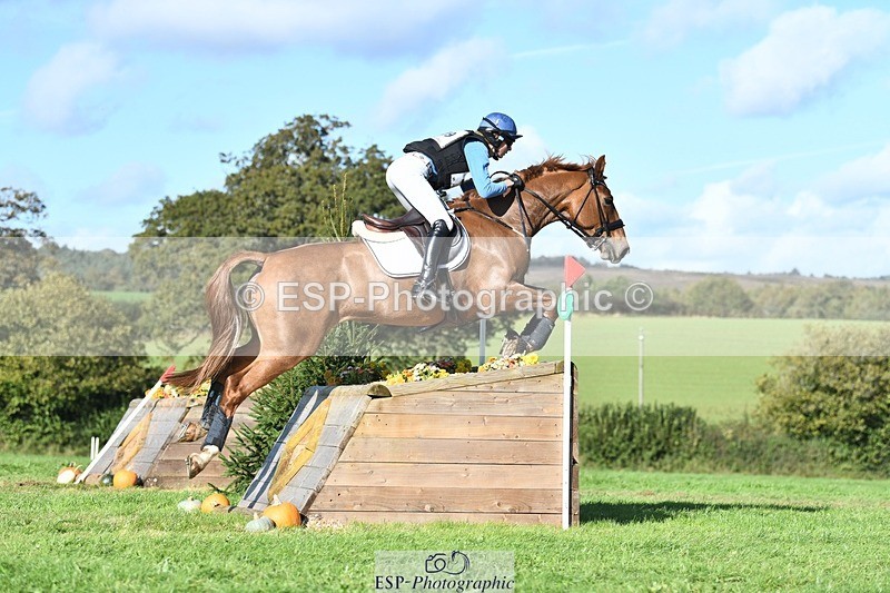 231022-124114-28612 - 309-CROSSTOWN.FINTANS.LAST-Catherine.Burrell-XC