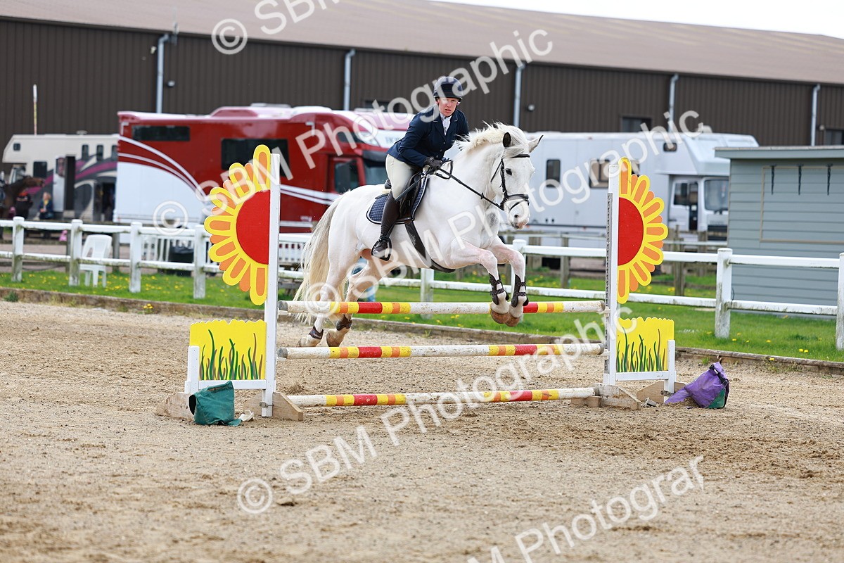 SBM_001918 - class 8 - Senior British Novice - 90cm