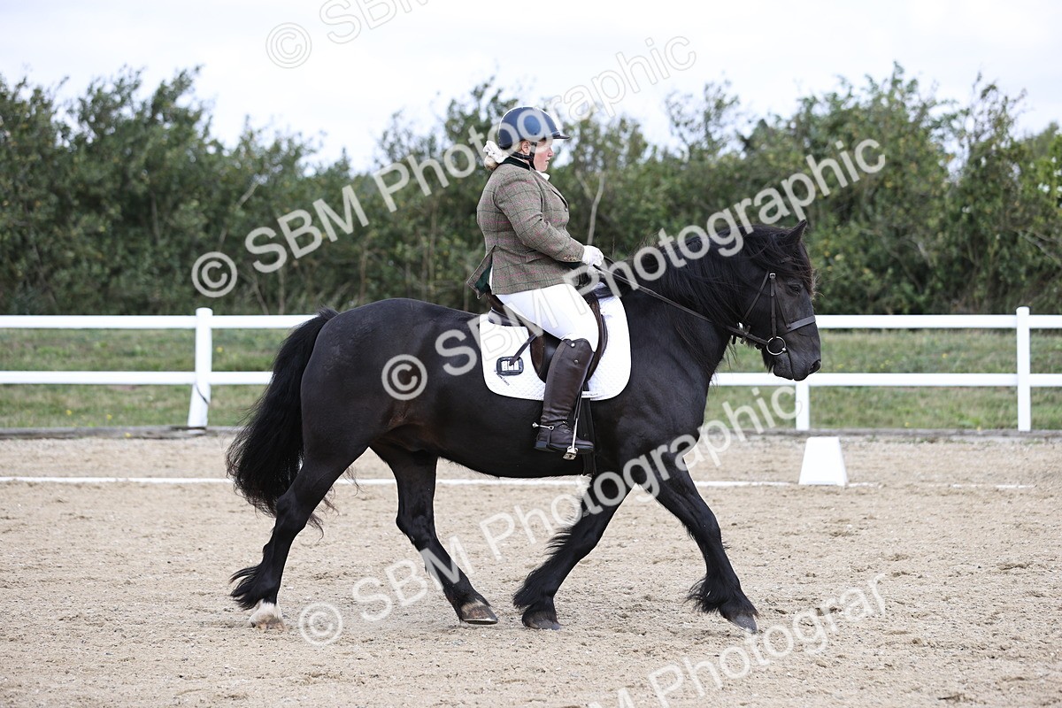 SBM_016732 - Class 14 Novice 23 - 11.53-12.56