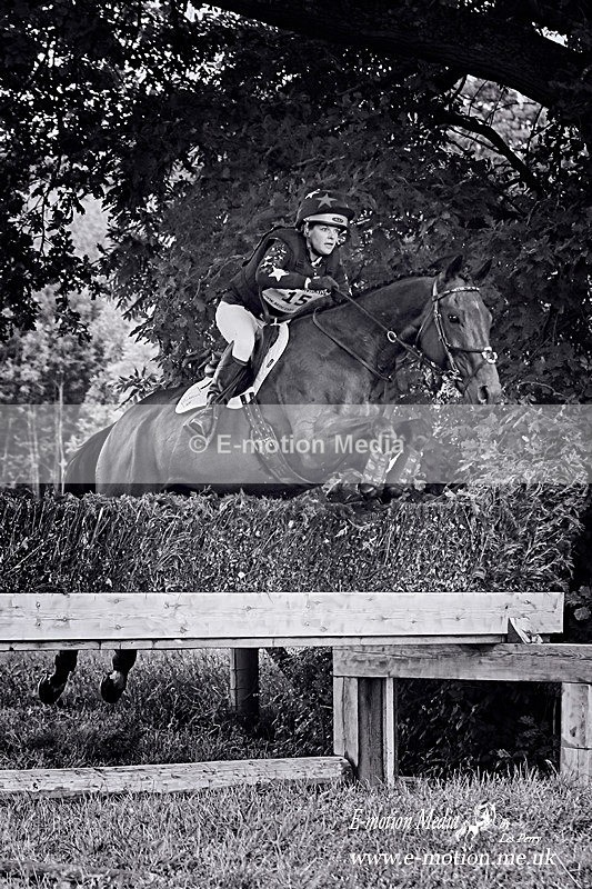 EVEN 090618-111bw - B & W photography