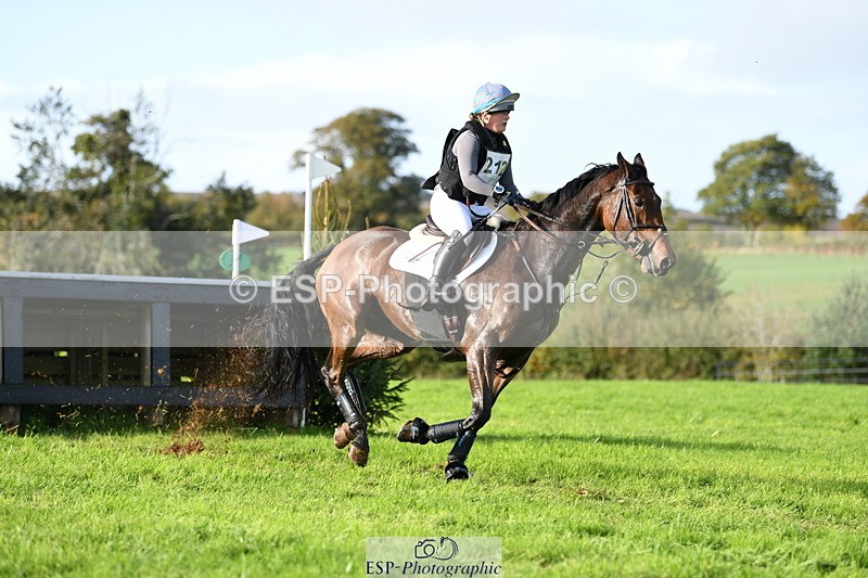 251024A-153351-14806 - C-212-Jemima.Stratton