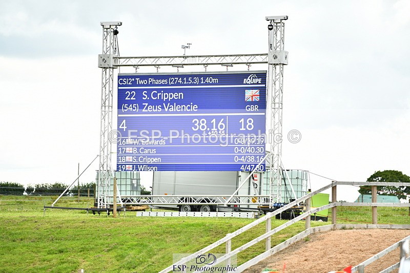 230720A-152753-03881 - Cls 9, 2 Star Big 1.40m Start to break