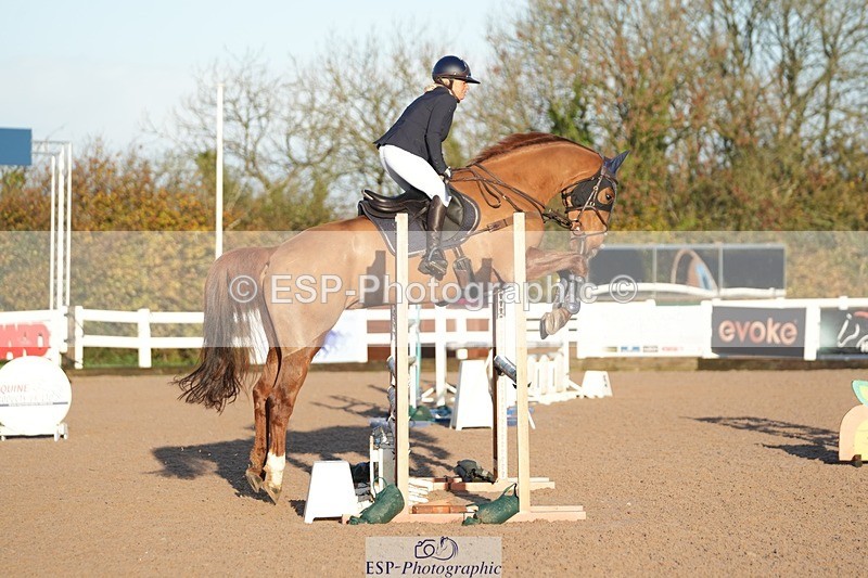 251108-083941-01796 - Cls 9 British Novice and 90cm Open