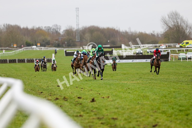 110124-Race 1-Brucio-4731 - Race 1