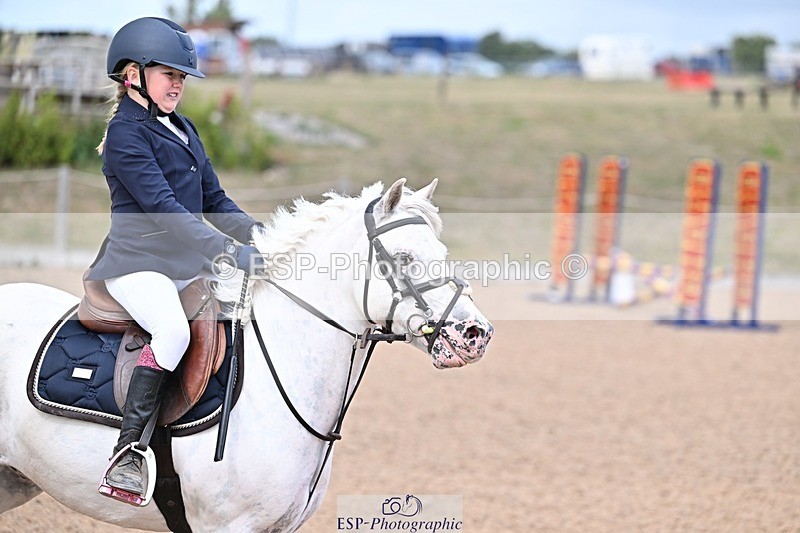 250826-153926-00155 - Clear Round and 60cm