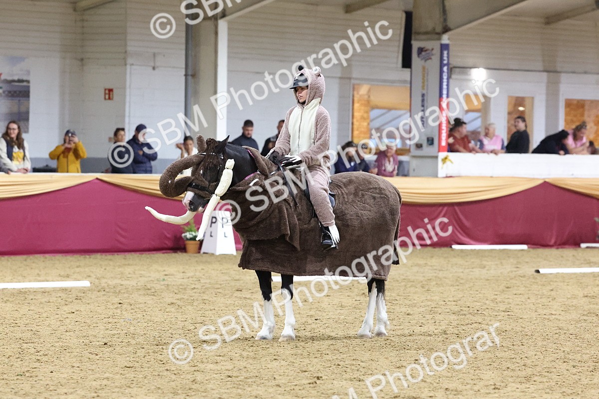SBM_09990 - Class 52 Strictly Fancy Dress-Age