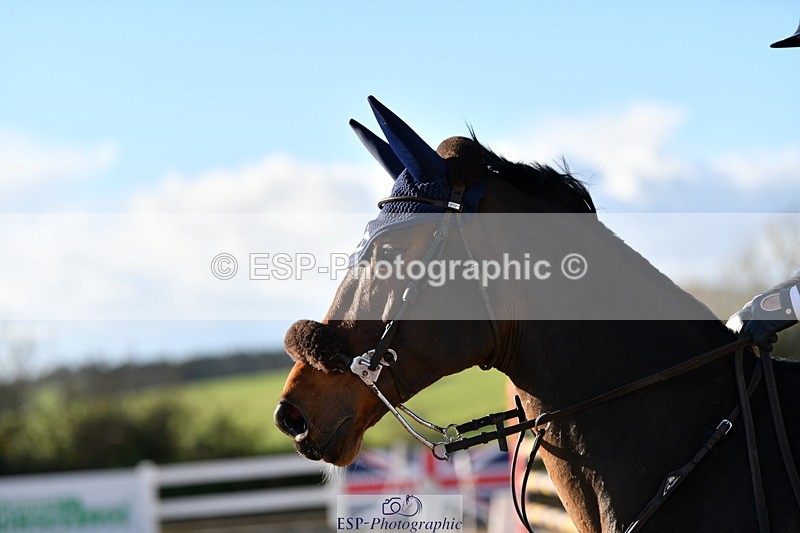 231110A-145625-00937 - Cls 6 Foxhunter & 1.20m Open