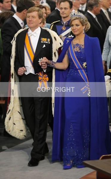 (DD-20)  New King and Queen - Dutch Royals