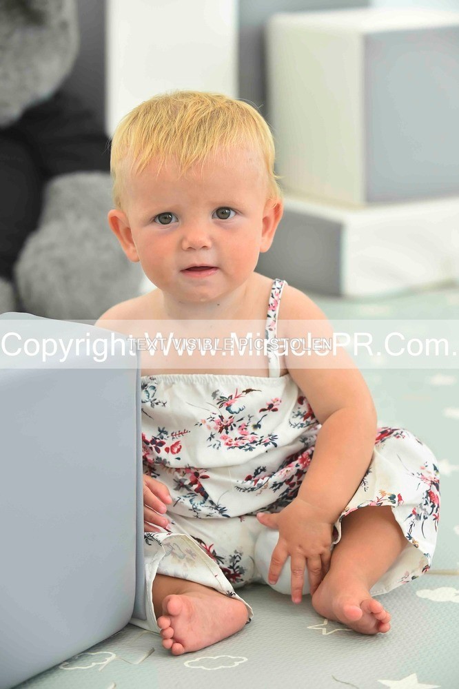SH4_2094 - Bonny baby competition.