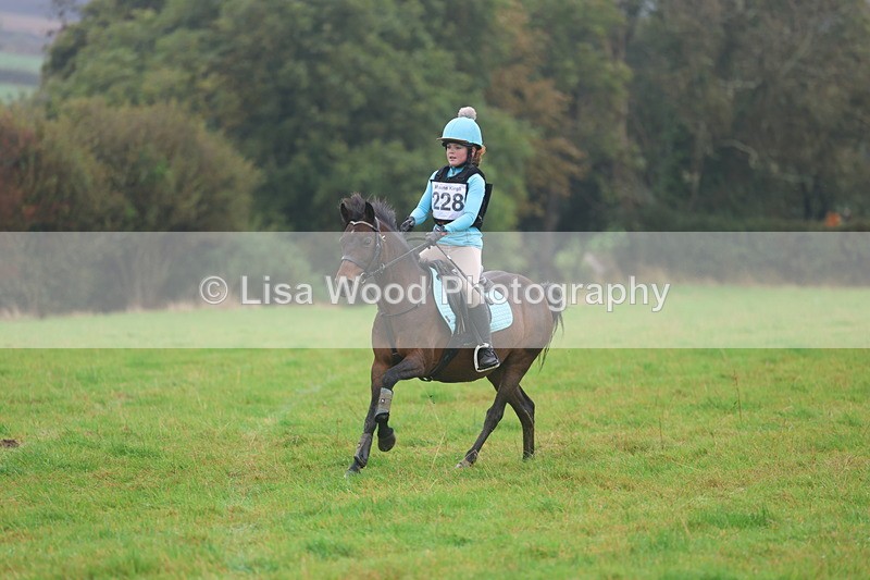 3E7A1399 - Class 2: 70cm: Half Roll Top