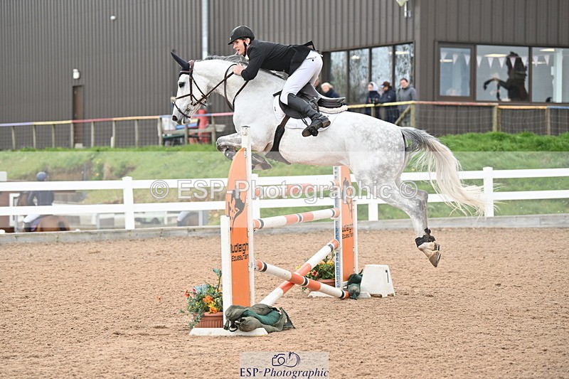 240406A-154335-04211 - Cls 17 National 1.30m Open