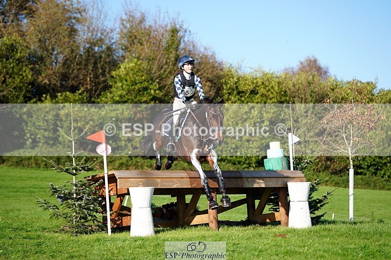 241026-150232-14283 - 553-Hanna.Bertorelli-BWTH.CLASSIC.CUT