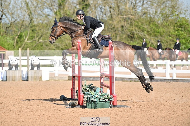 240509A-101116-00387 - Cls 1 British Novice and 90cm Open