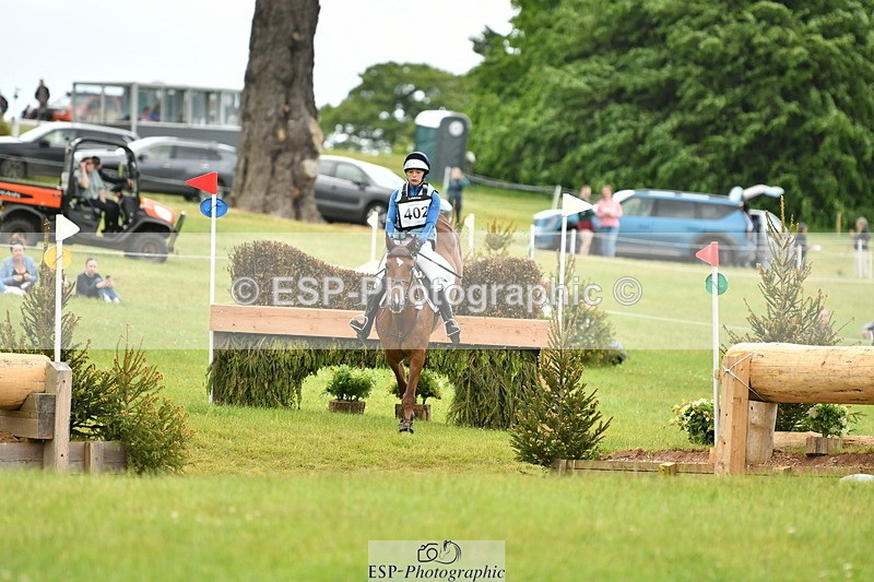 250525A-121119-16618 - D-402-Isabelle.Cook-CYMOON.F.Z