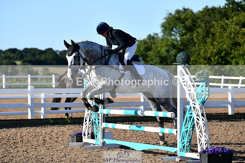 240913A-085602-02810 - Cls 20 Snr British Novice and 90cm Open