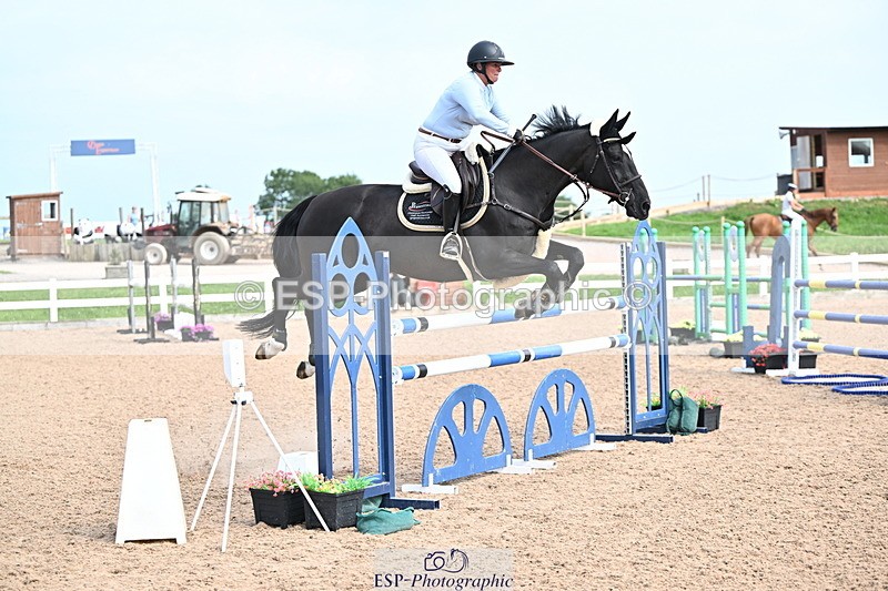 240801A-160927-02422 - Cls 13 Snr 1.15m Open