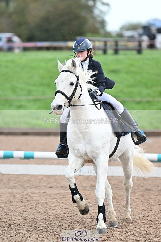 231029A-094118-02482 - 60cm Club and Schools