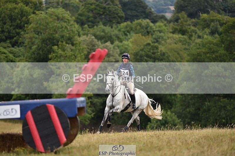 250802A-122012-03711 - C-124-Janine.Paterson-MACHAS.GREY