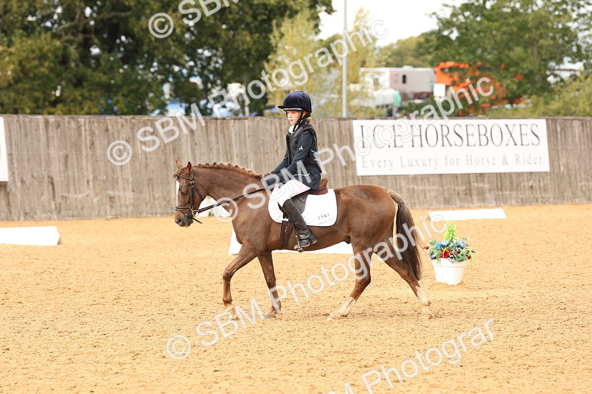 SBM_44181 - D6 - Small Tour Championship Intro 4
