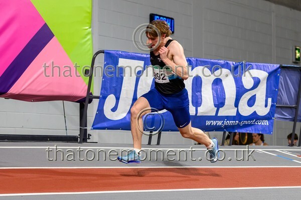 CEInv26-913981 - Track Male Set Two