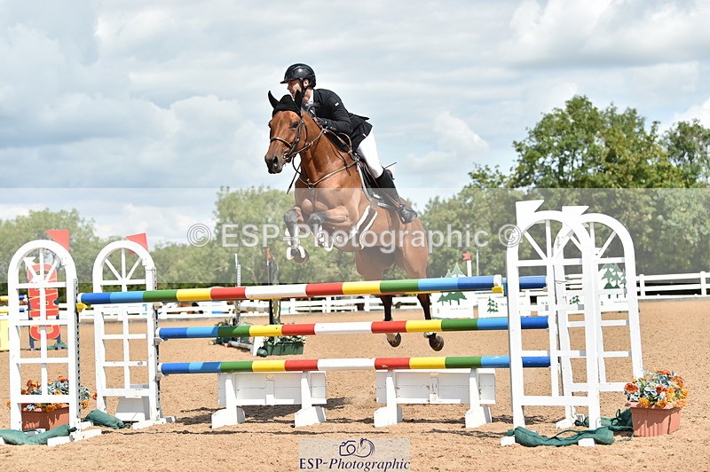 230720A-111940-02370 - Cls 29, 6 Yr Olds 1.20m