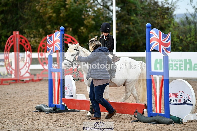 241013B-085310-00048 - Cls 1 Clear Round