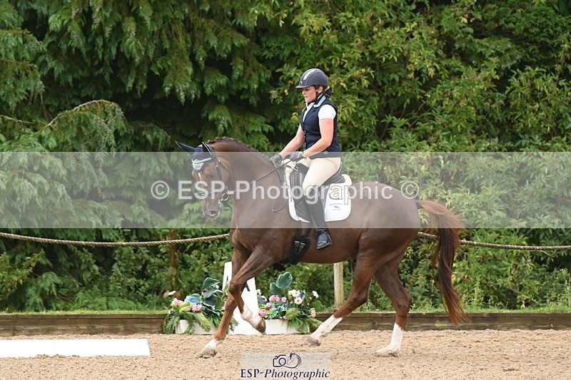 250719A-094038-03014 - 144-Verity.Perry-Vogue