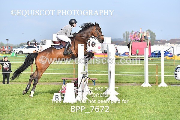 BPP_7672 - CLASS 6 Nisbets Fresh From The Farm & The Golf Inn 1.00m Amateur Championship