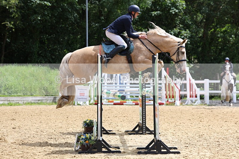 3E7A7297 - Class 7: Senior 1.05m