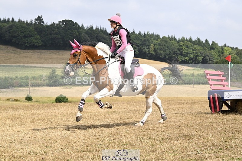 250824A-130614-36782 - 2010-Freya.Hallam-Deakin-Tommy