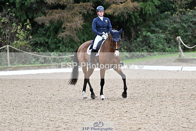 251022A-143432-00324 - B-104-Millie.Juleff