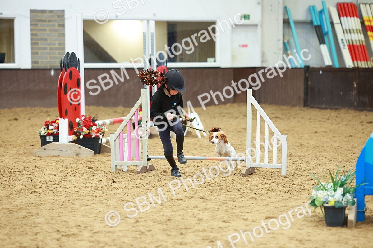 SBM_002523 - Class 3 - Horse & Hound (60cm)