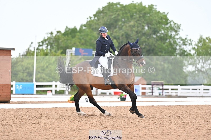 240815A-133427-01657 - 150-Deborah.Newman-Legolas