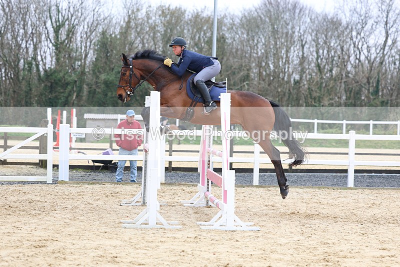 3E7A7650 - Class 8: Senior Newcomers/1.10m open