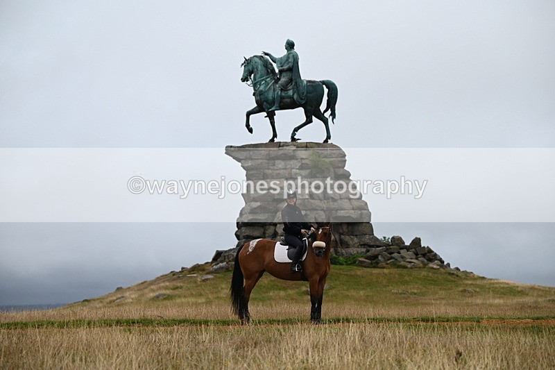 DSC_2187 - Time at Statue 12:13 to 12:32