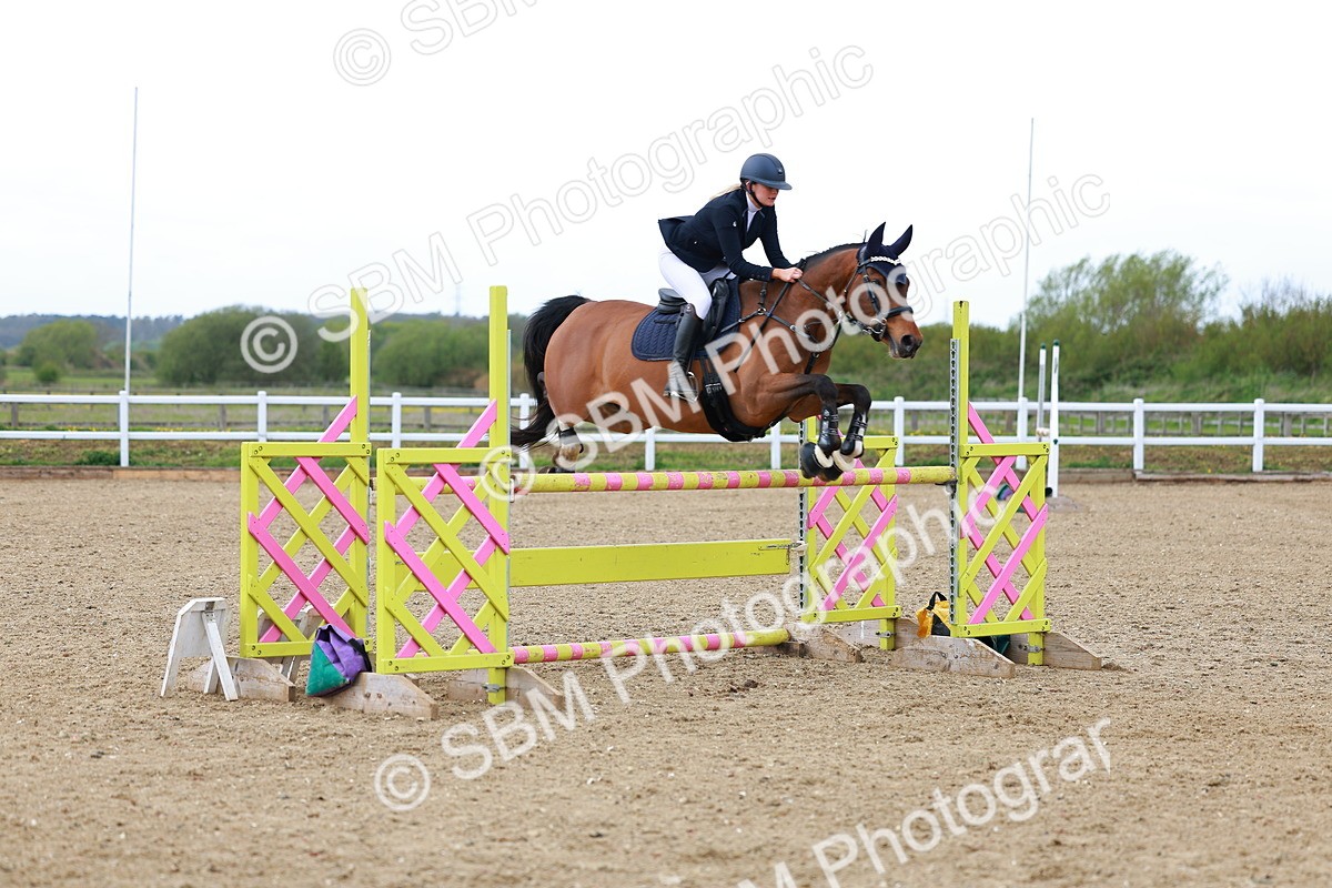SBM_002411 - Class 10 - Senior Newcomers - 1.10m