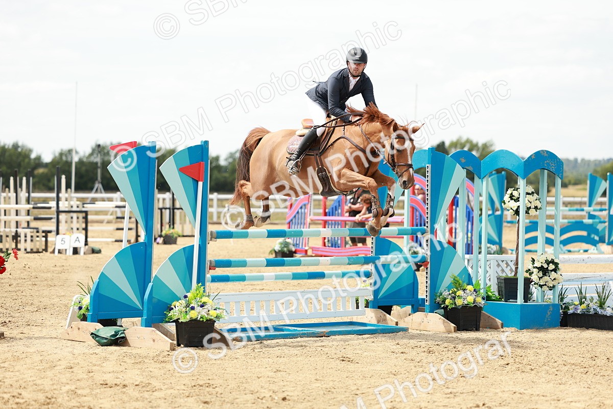 SBM_007651 - Class 3 - Senior Newcomers - 1.10m Open