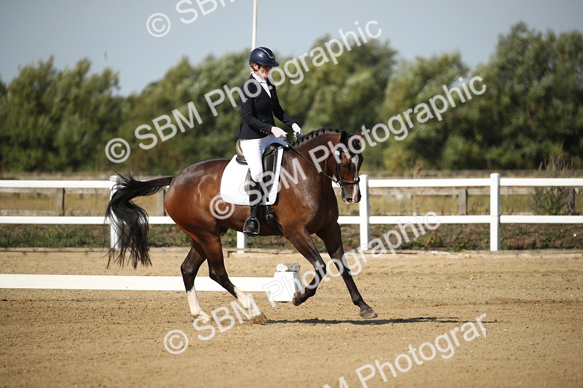 SBM_004107 - Class 11 - Novice 5 - 10.24-11.20