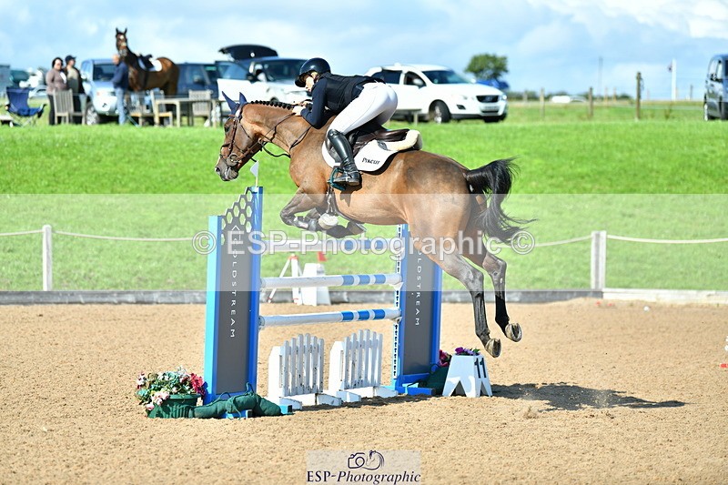 230723A-170417-13752 - Cls 8, 2 Star Medium 1.35m