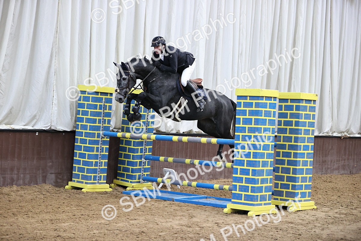 SBM_001708 - Class 4 - Senior Newcomers - 1.10m Open