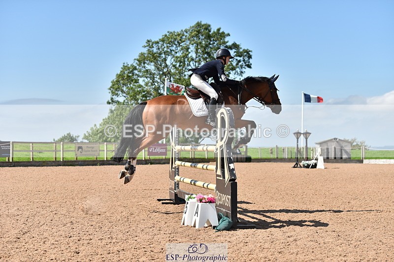 230810A-112222-00850 - Cls 9 Foxhunter