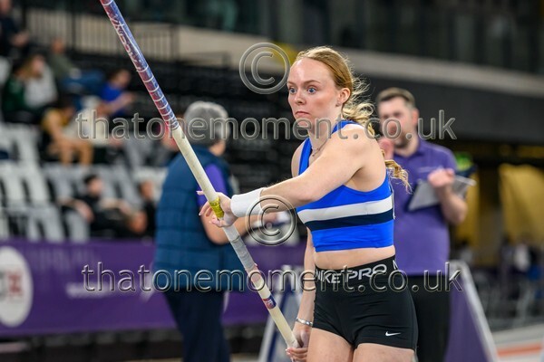 SenInd26-917188 - Field Female Set One