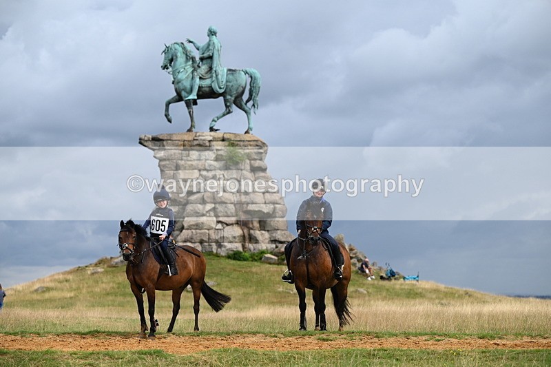 DSC_4689 - Time at Statue 11:10 to 11:42
